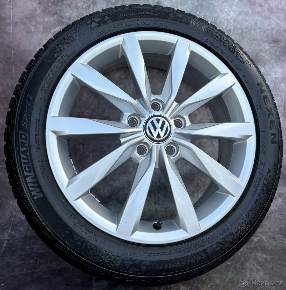 Originální Alu kola 5x112 VW Golf 205/50/17 DOT22