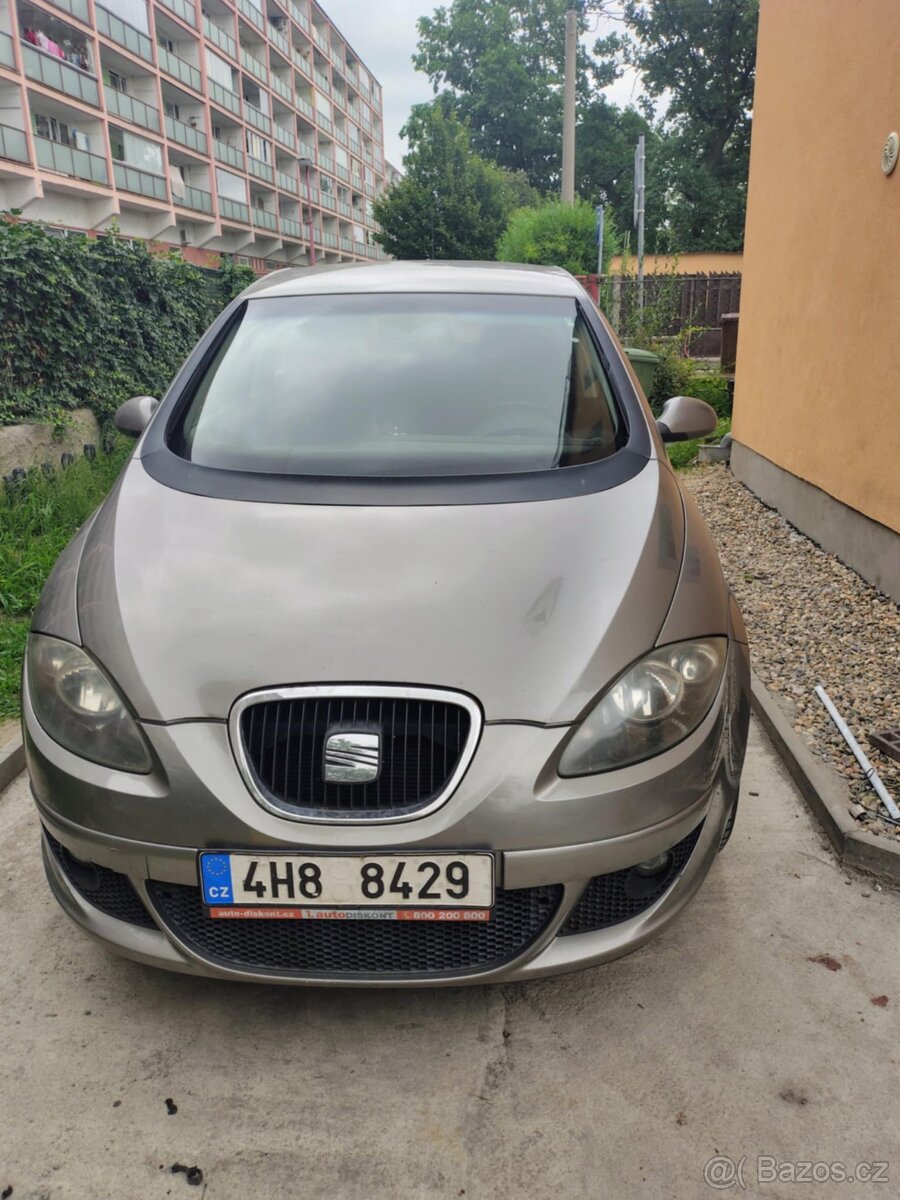 seat toledo 3 rok 2005 s platnou technickou do 4/2026