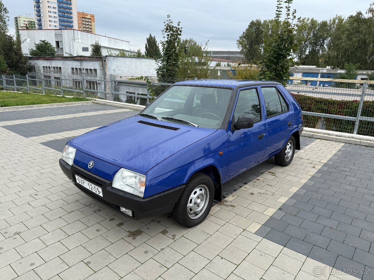 ŠKODA FAVORIT 135LS - 1.majitel - Top STAV - 770000km