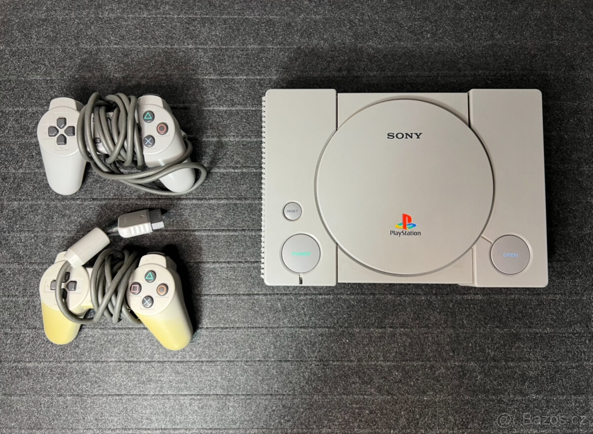 Sony Playstation 1 + 2x ovladač