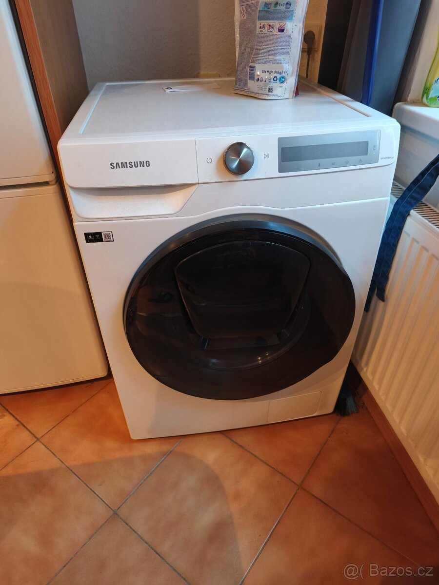 Pračka se sušičkou Samsung (REZERVACE)