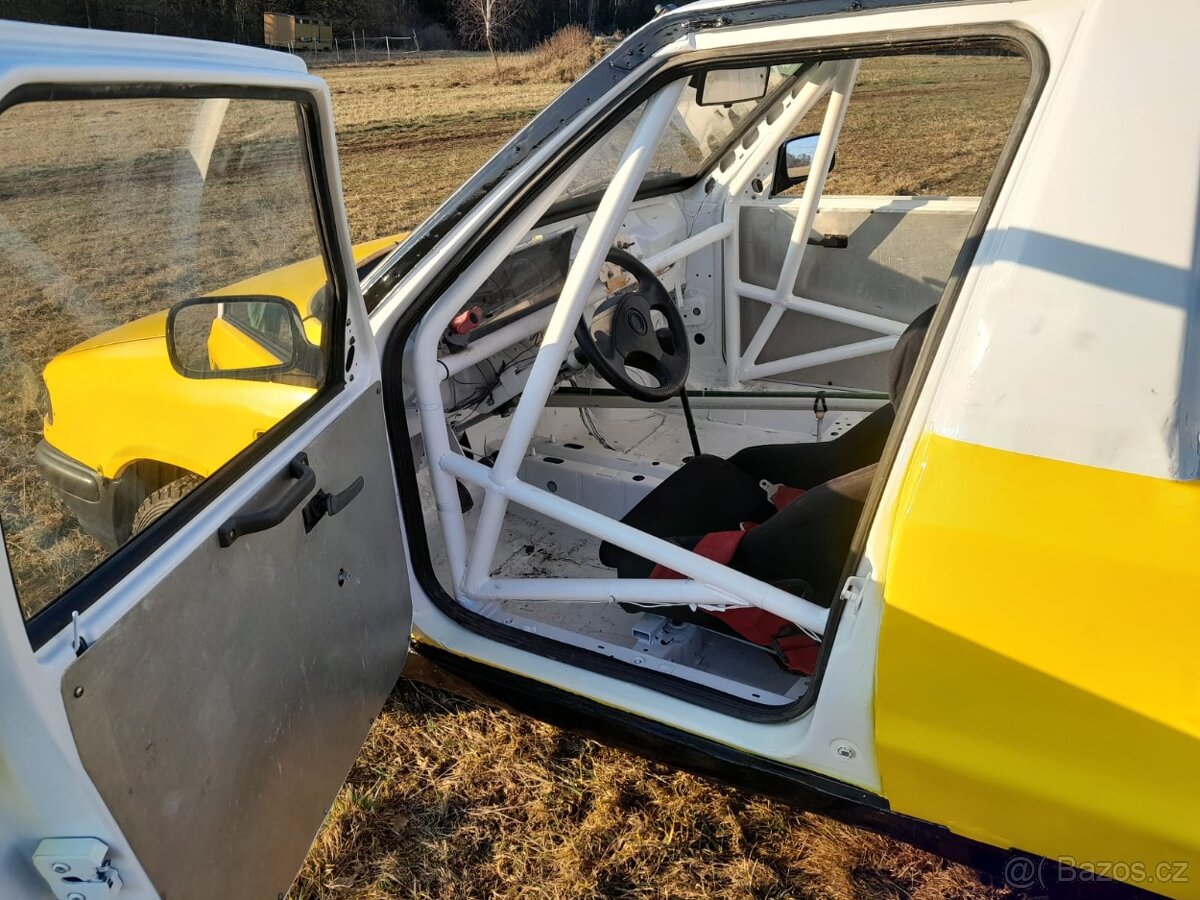 Autokrosový speciál Škoda Felicie 1.3 pikap