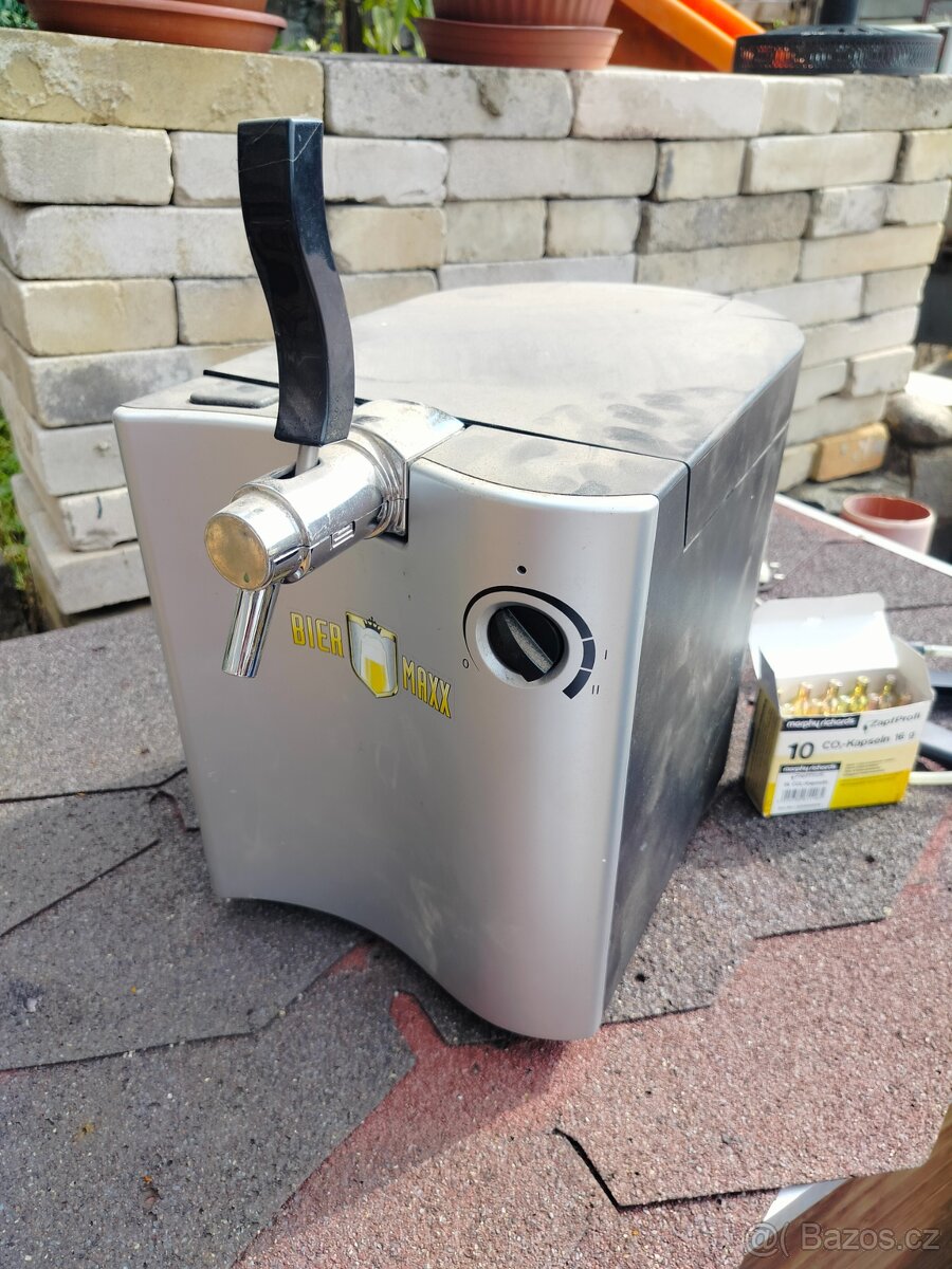 chladící výčepní zařízení na 5l pivní soudky