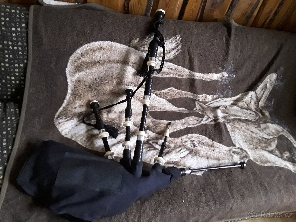 Zánovní velké skotské dudy