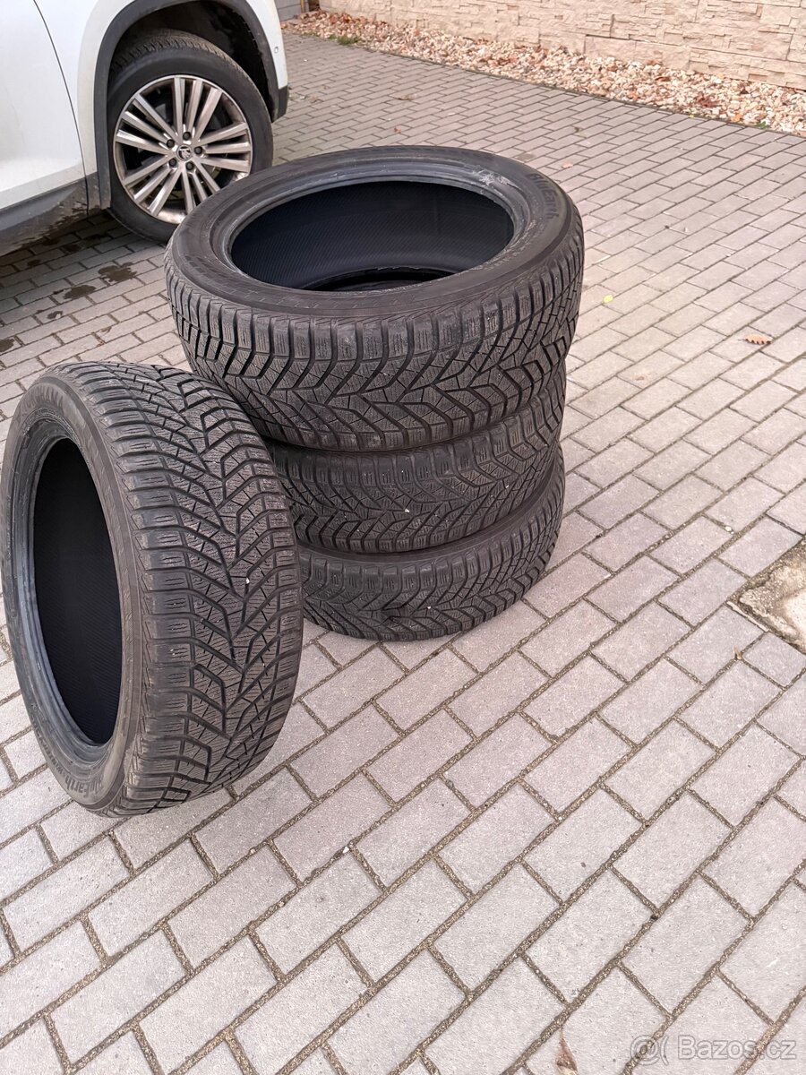 Yokohama 235/50/19 zimní