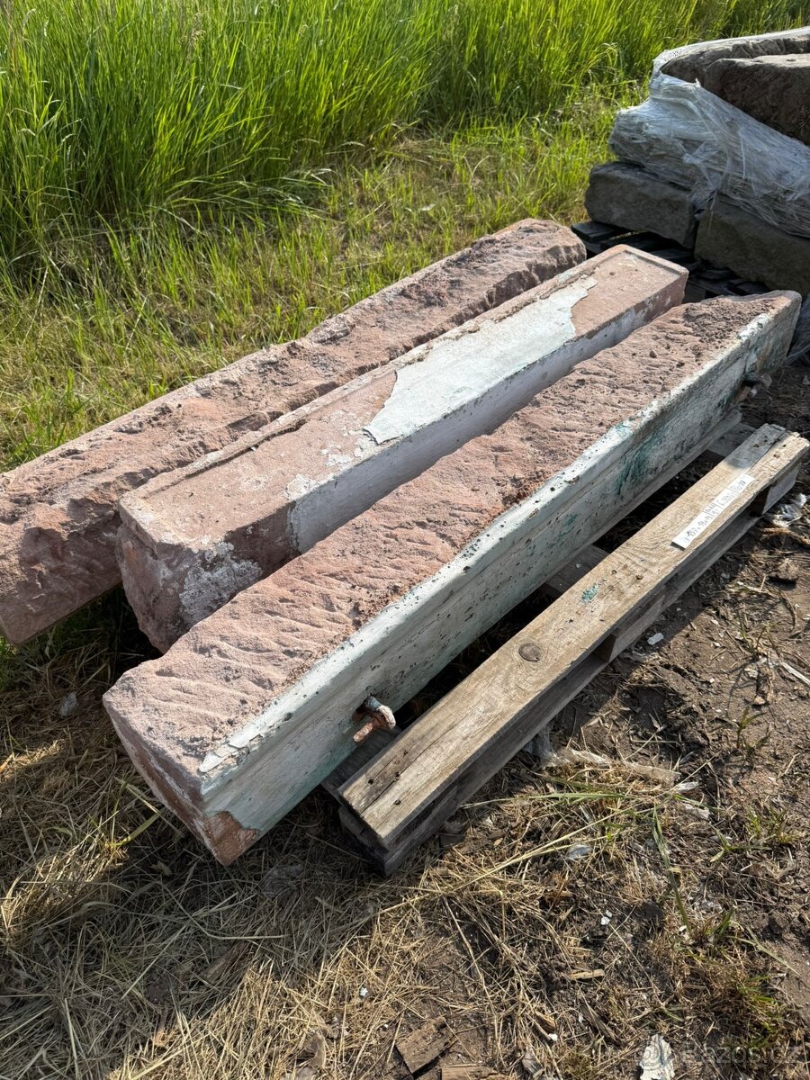 Pískovcové ostění 10