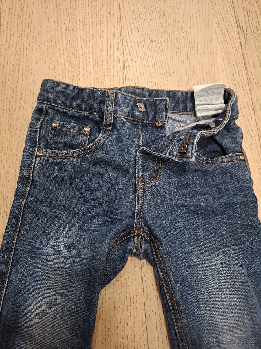Chlapecké džíny velikost 122 (6-7 let), zánovní