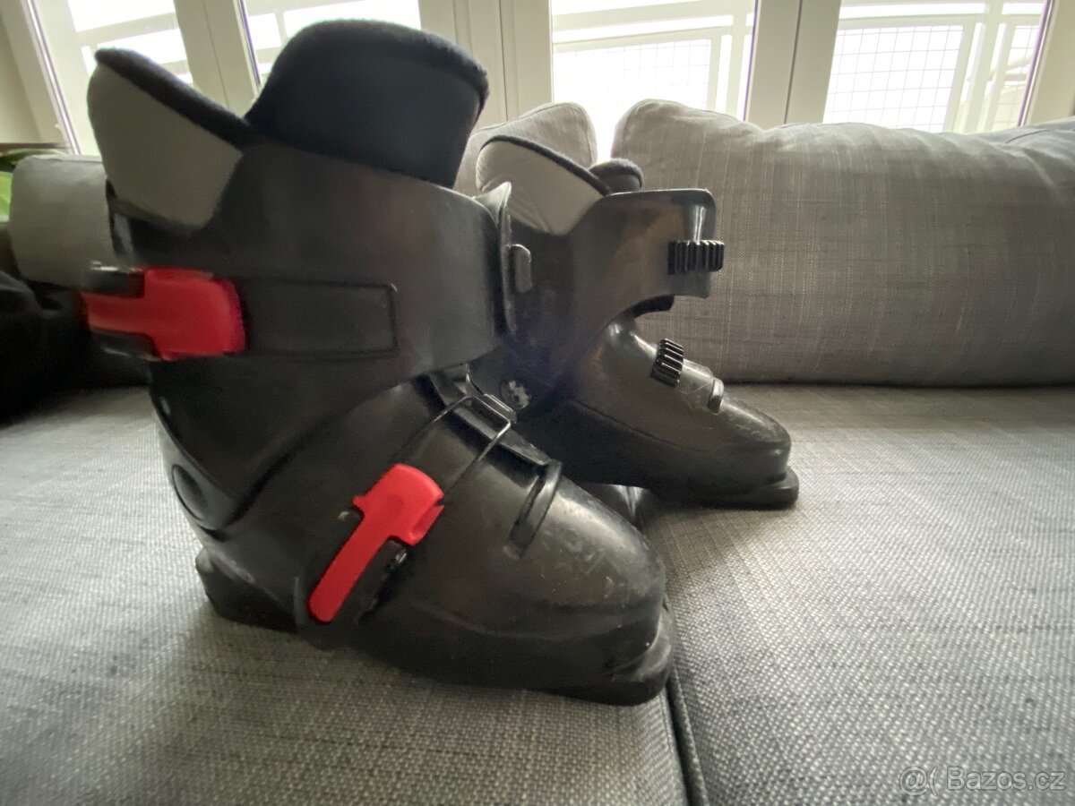 Lyžářské boty - dětské - 240 a 228 cm