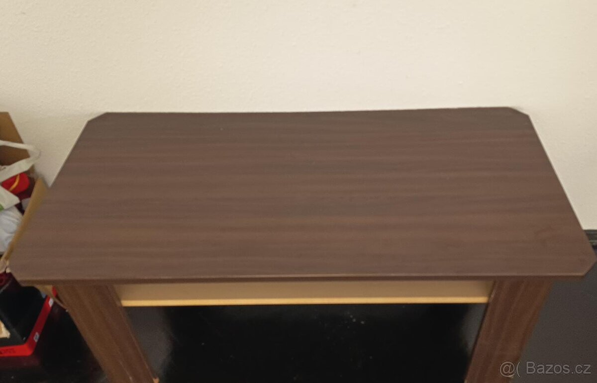 Konferenční stolek