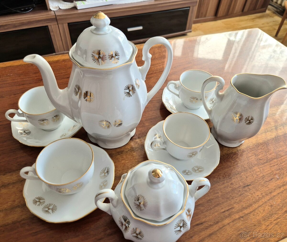 krásný kávový servis BOHEMIA, značený Made in Czechoslovakia