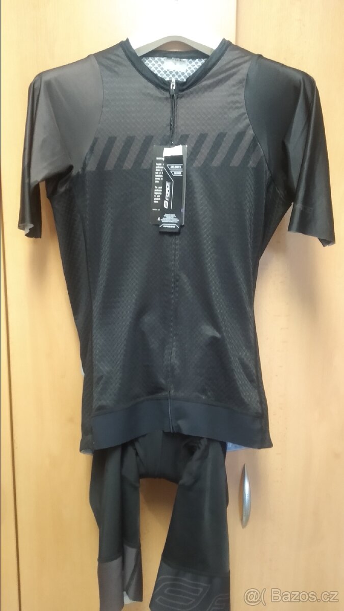 Nový Cyklo komplet dres kraťasy Force