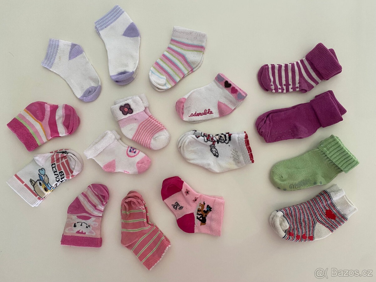 Balík dětských ponožek (0 - 1 rok)