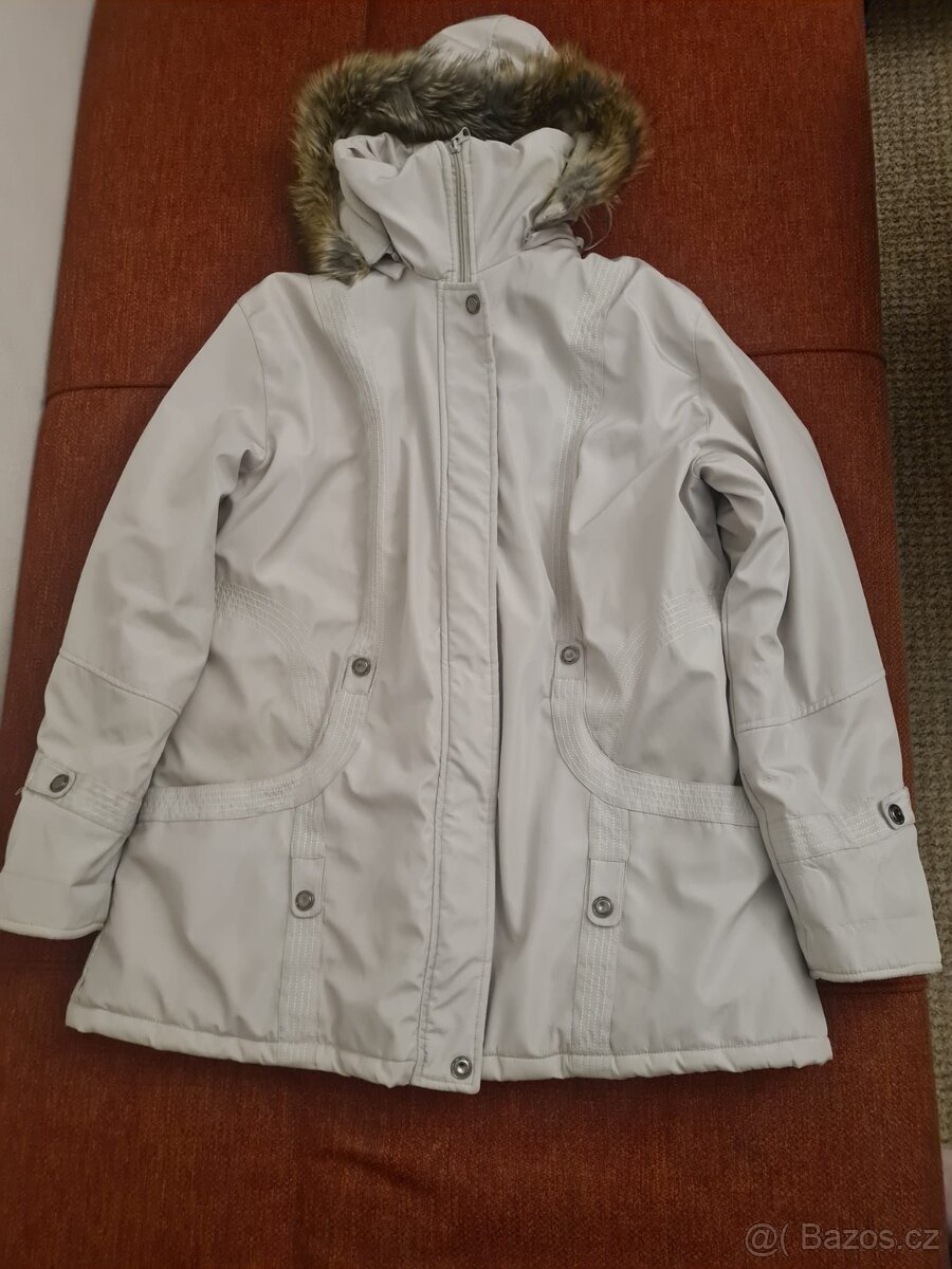 Dámská zimní bunda (vel. 5XL)