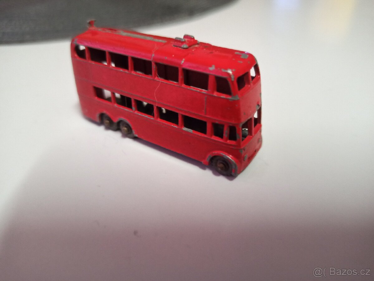 Matchbox autobus