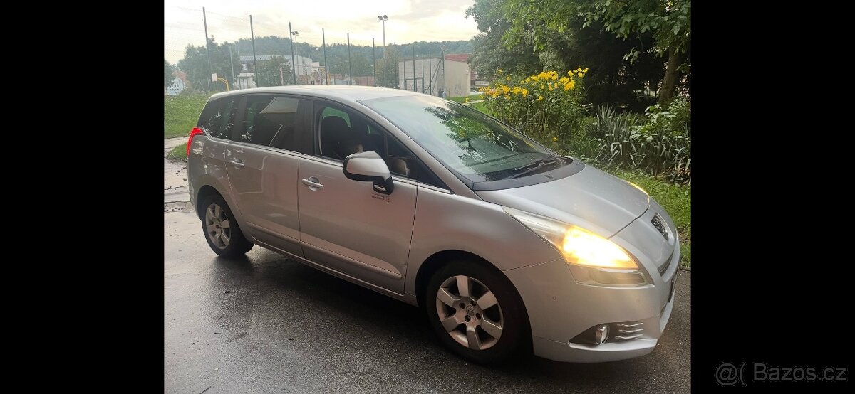 PRODÁM , Peugeot 5008, 2.0 HDi celek/ND - 7 míst