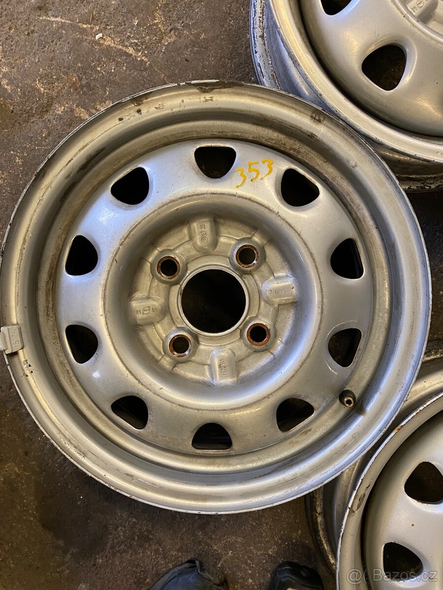 353 Ocel disk na Škoda Felicia