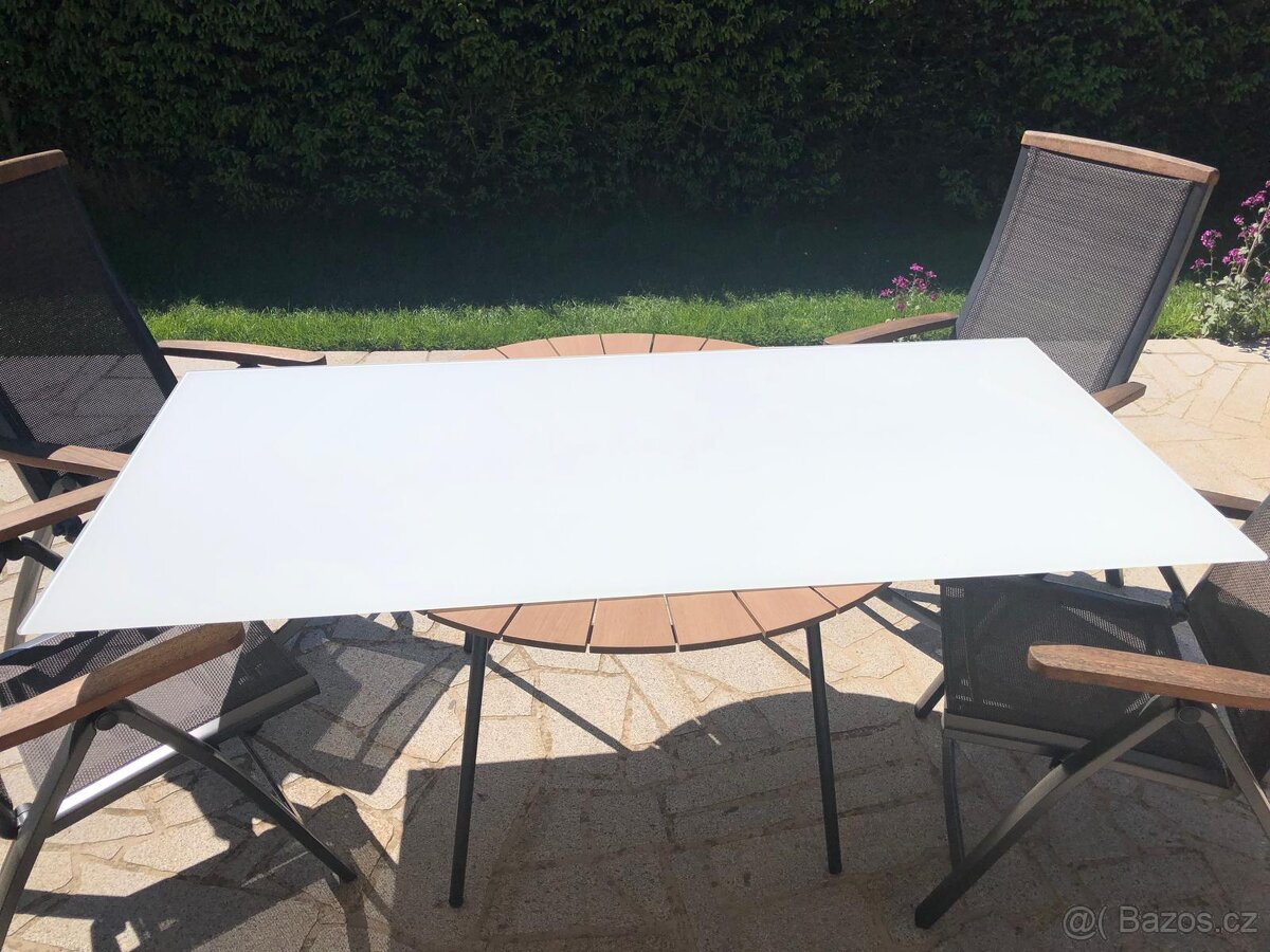 Skleněná deska na stůl Ikea Torsby zachovalá