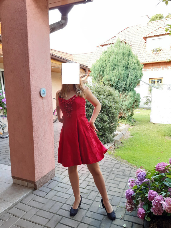 Červené společenské-plesové šaty vel. S