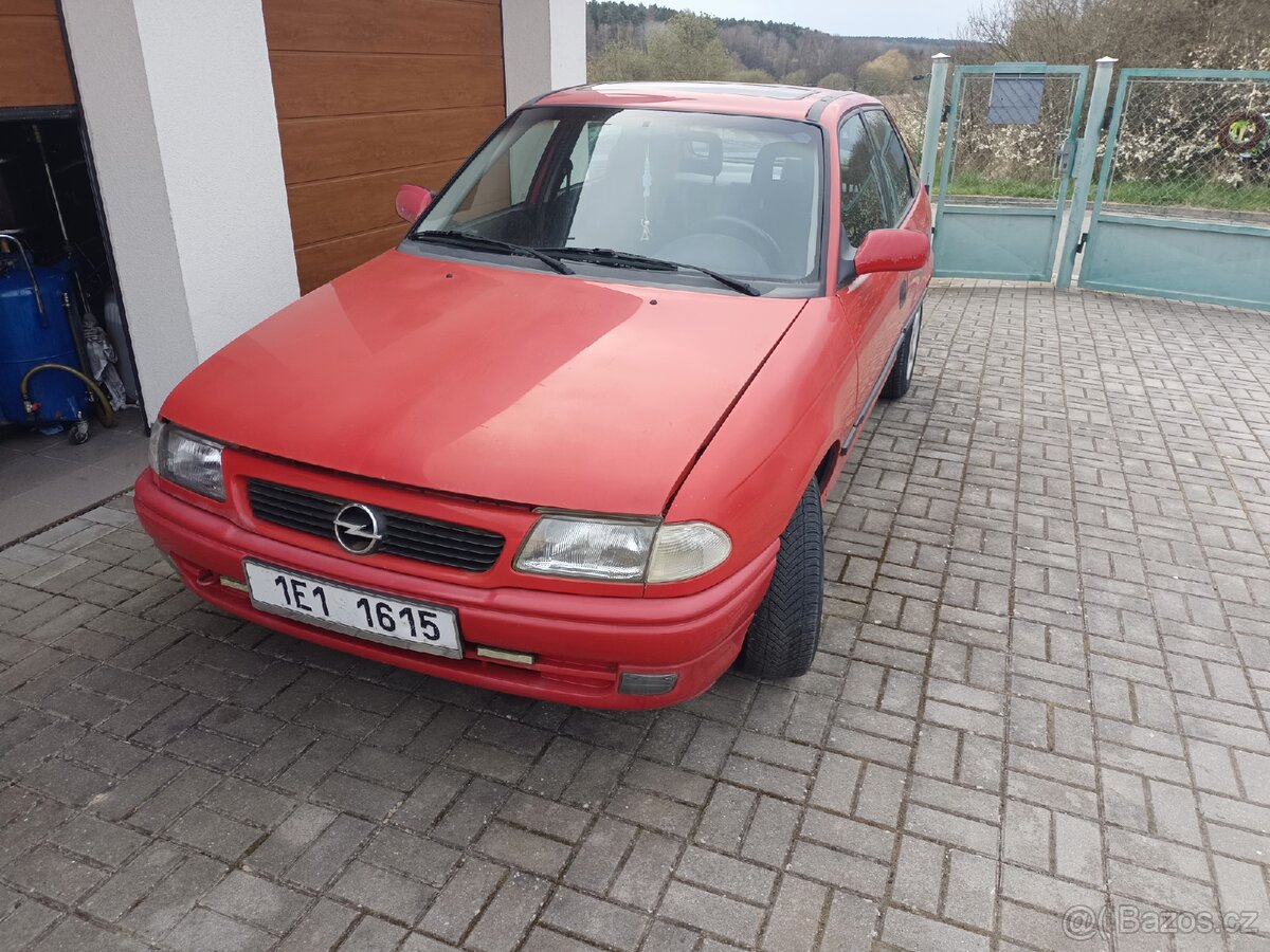 Opel Astra 1.6