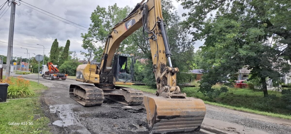 Caterpillar 319D