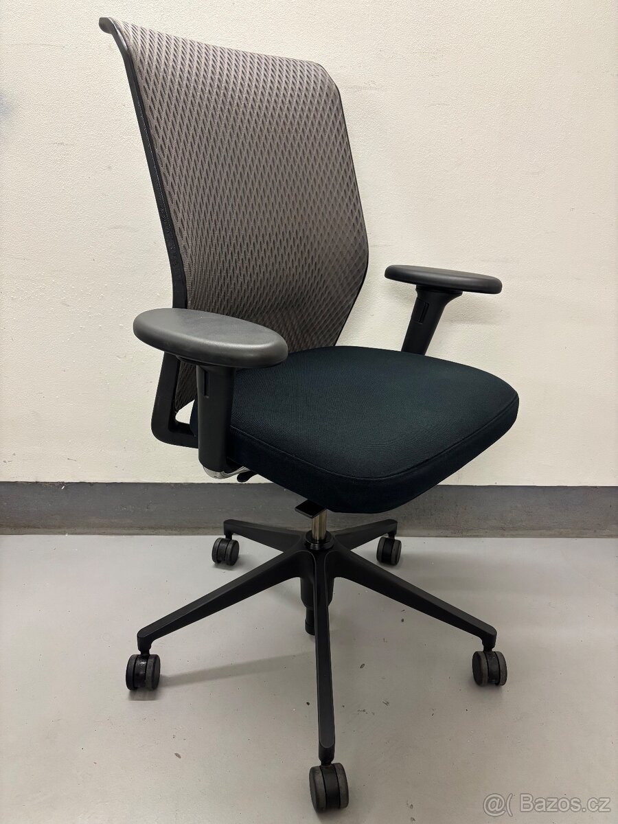 Kancelářská židle Vitra ID Mesh
