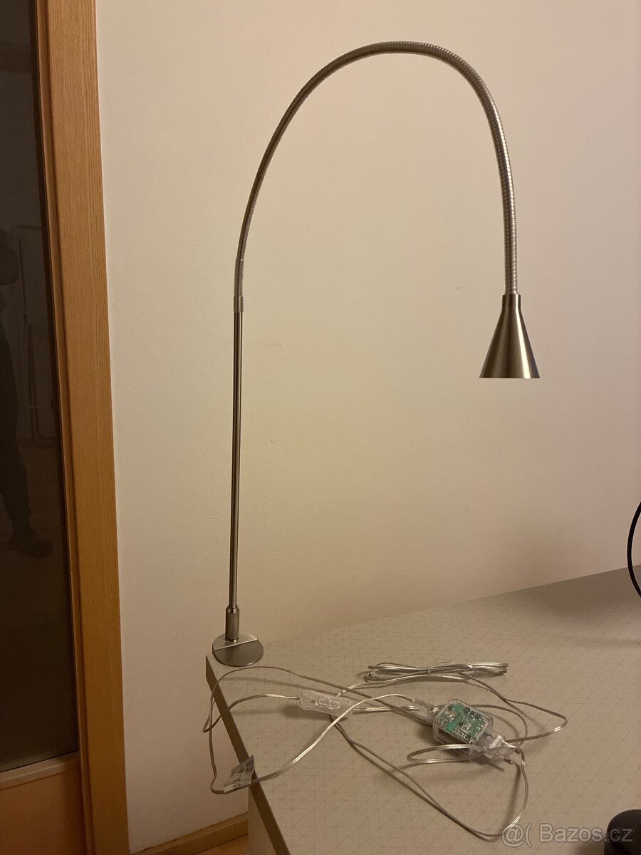 Stolni lampicka Ikea