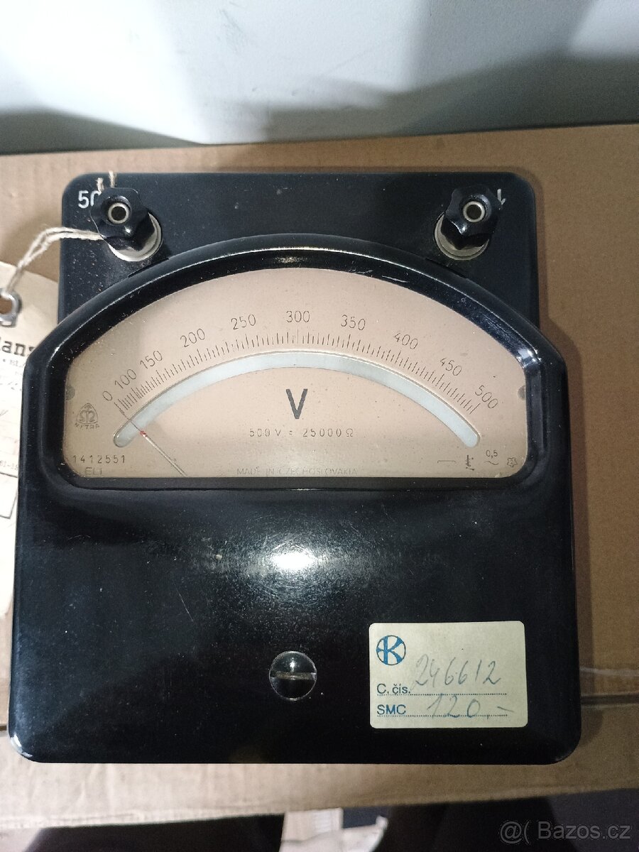 Starý voltmetr METRA BLANSKO funkční rok výroby 1956