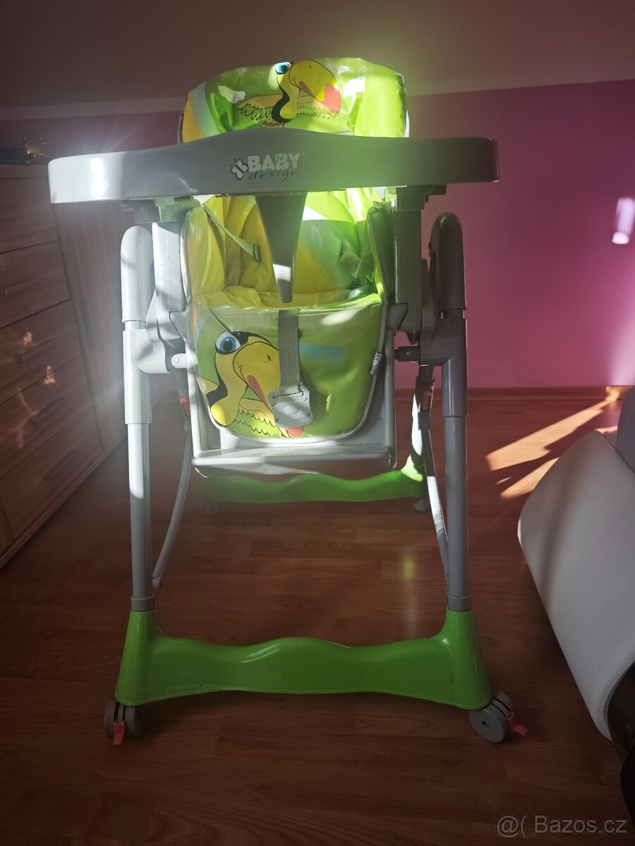 Dětská jídelní stolicka