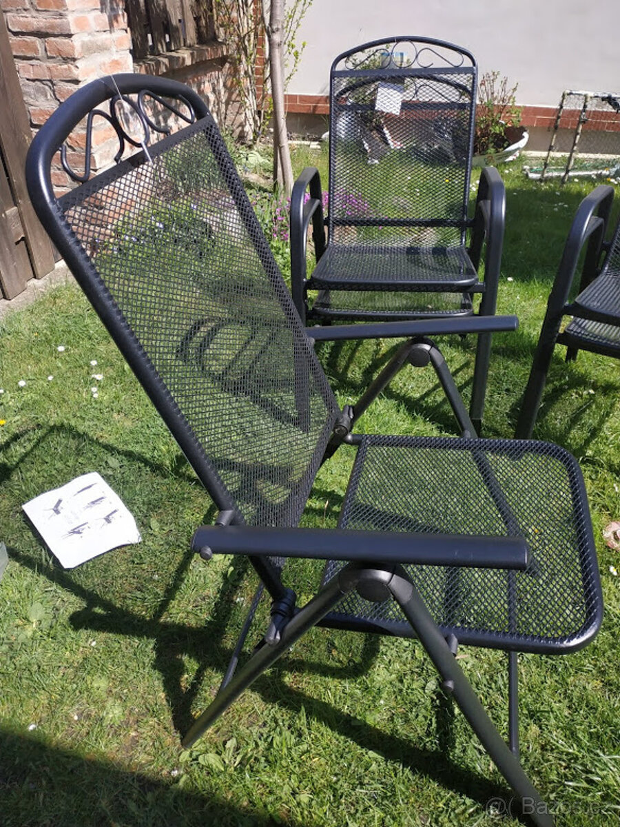 Nové kovové polohovací a skládací křeslo