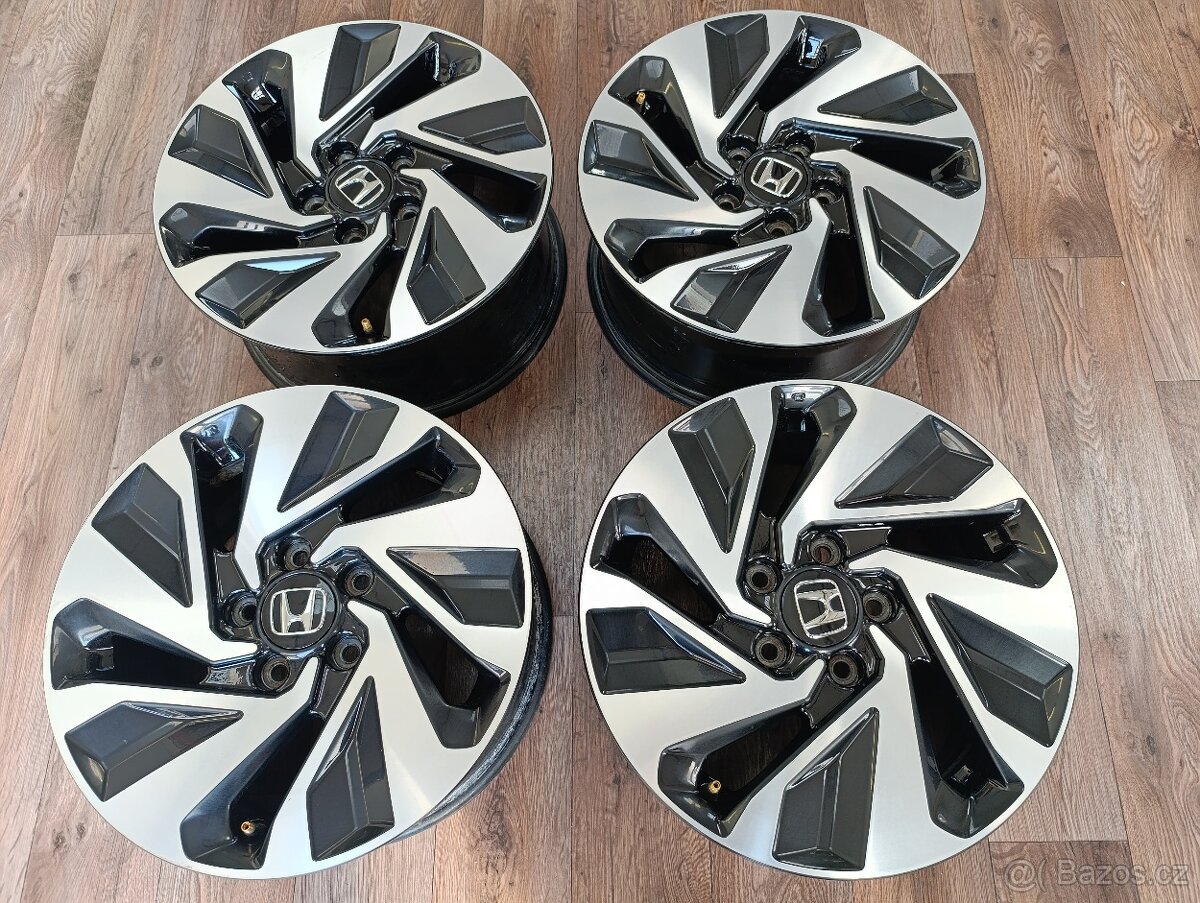 5x114,3 Honda Civic X 7Jx16 ET45 č.16070A alu disky