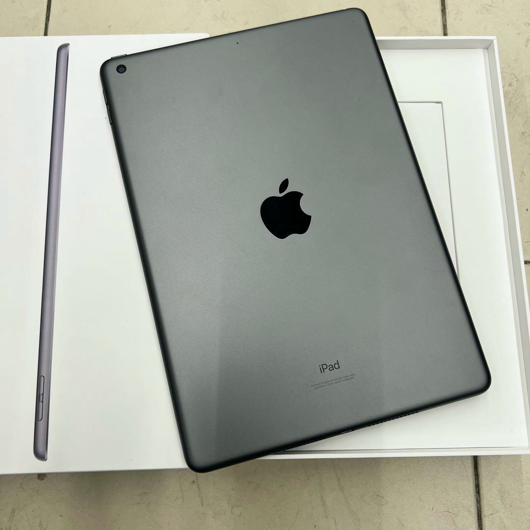iPad 10.2 SIM LTE: SKVĚLÝ STAV, CZ, Office, ZÁRUKA 12 měsíců