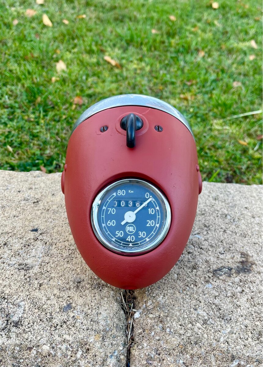 Manet M90 - přední světlo