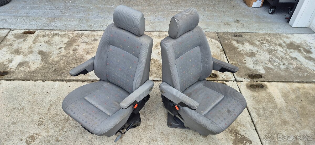 Vw t4 sedacky,otočné konzole,trezor