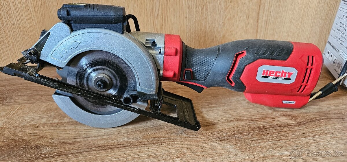 ponorná kotoučová pila Hecht 1067