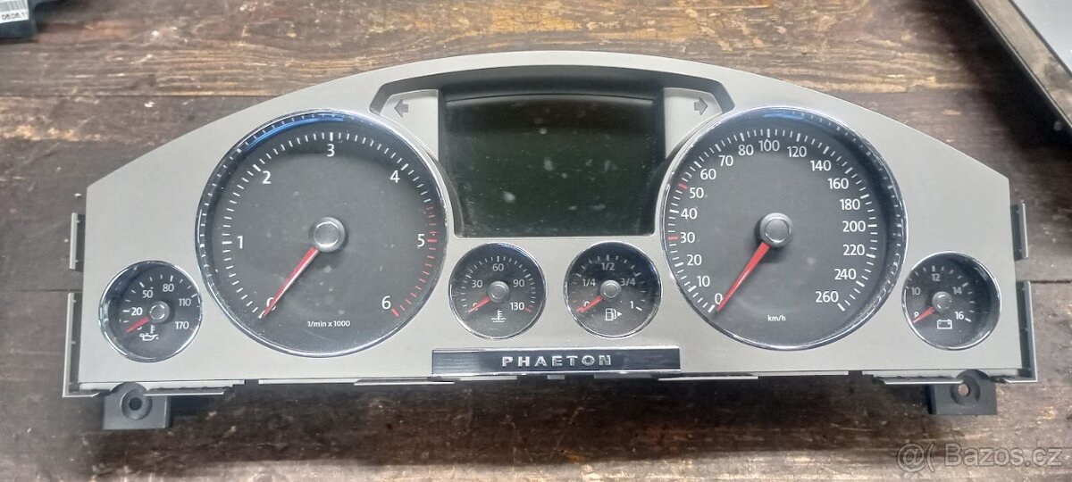 VW Phaeton 2014 Tachometr 3D0920886C