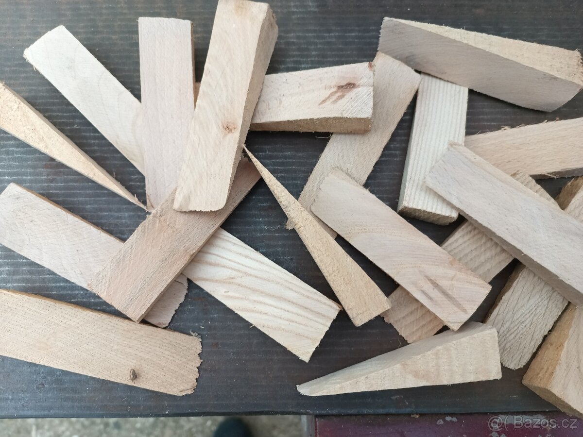 Klínky dřevěné