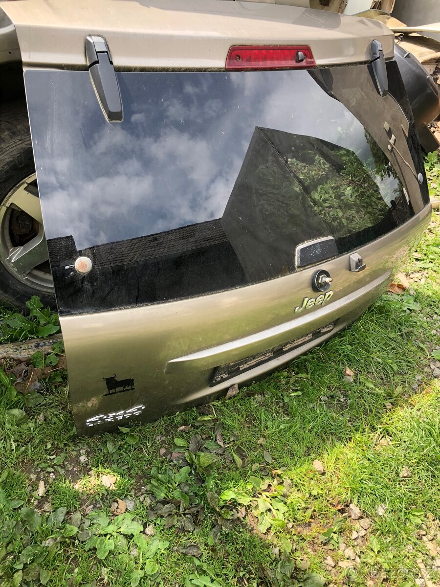 ND Jeep grand cherokee