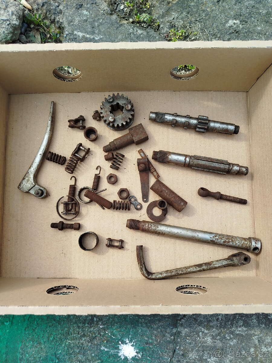 Prodej dílů na ČZ 150.