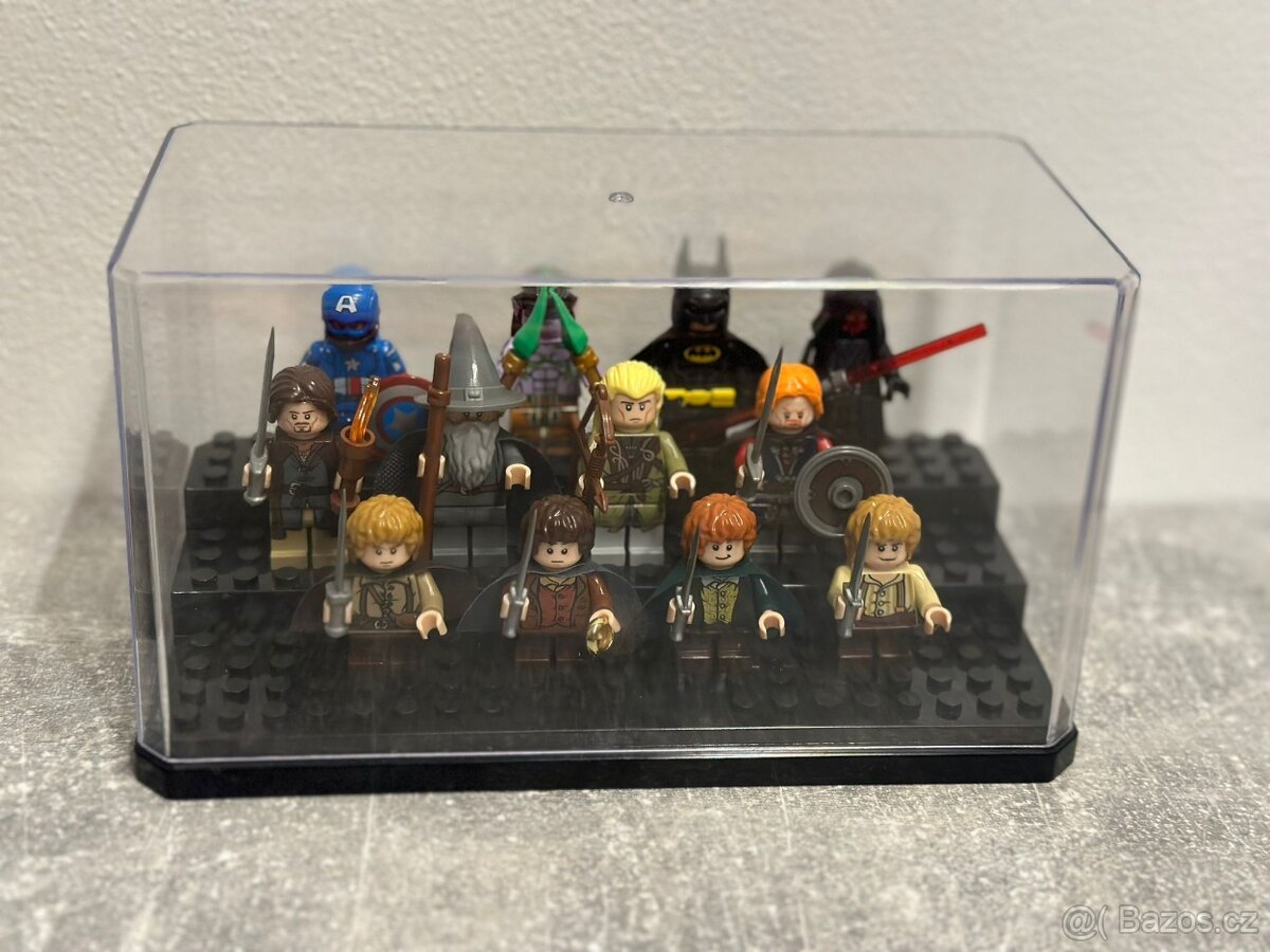 Vitrína pro figurky LEGO