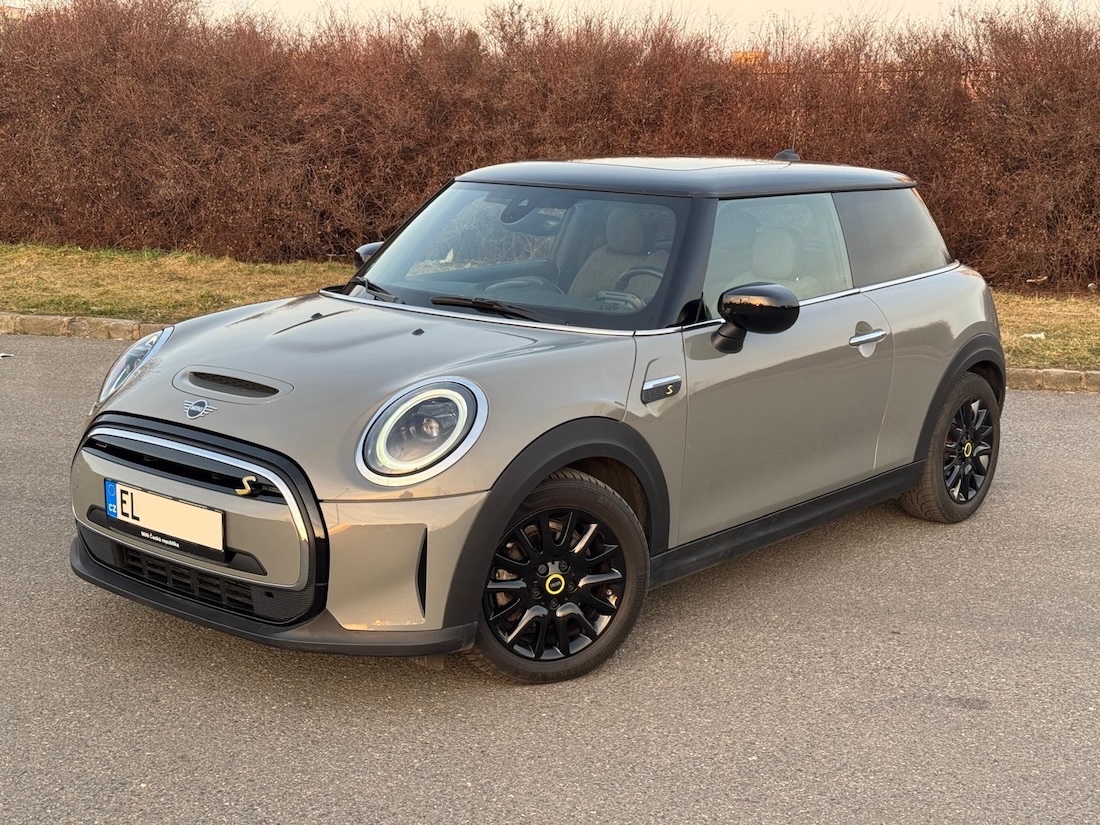 Mini Cooper SE ELEKTROMOBIL / top výbava / záruka / DPH