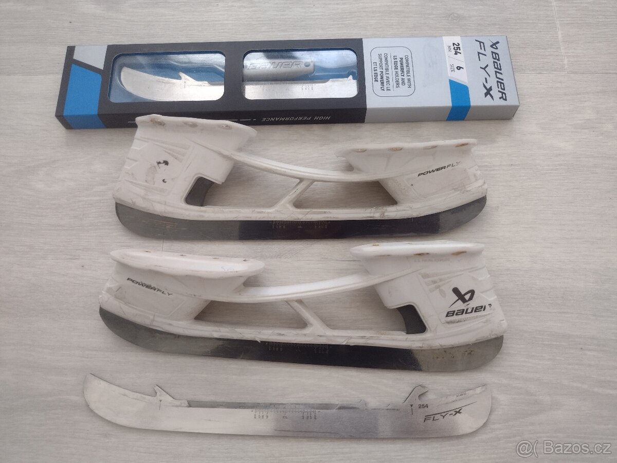 Hokejové holdery Bauer Powerfly