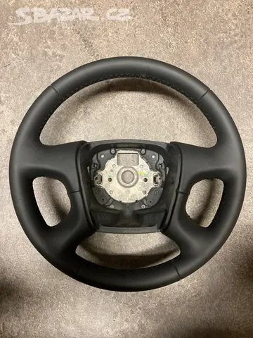 Volant Škoda Octavia 2 04-08 hladká kůže