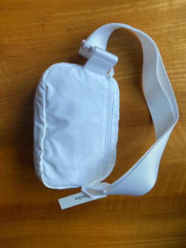 Lehoučká promyšlená kabelka taška crossbody ledvinka Ododos