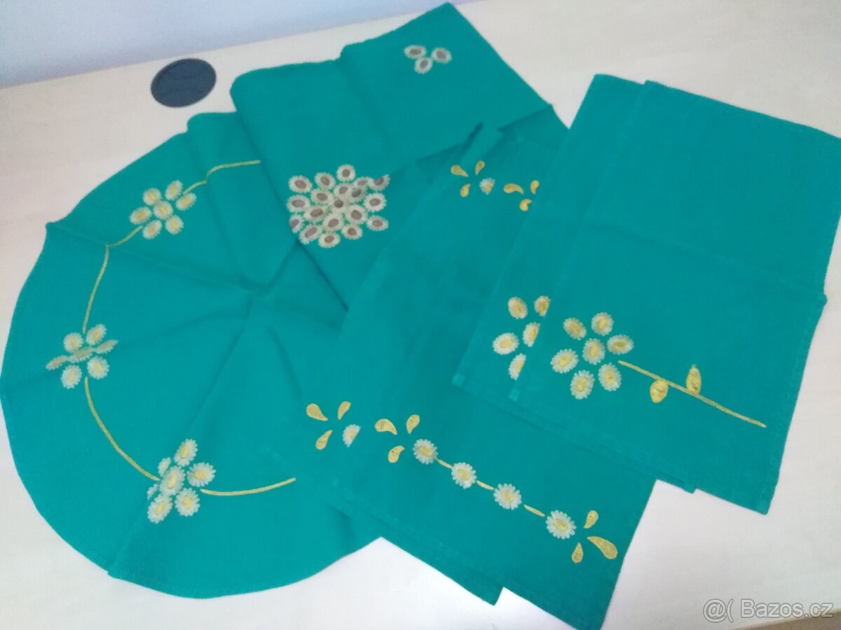 Bytový textil - ruční práce, ceny v popisu