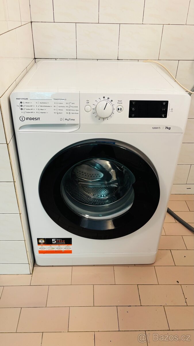 Pračka Indesit