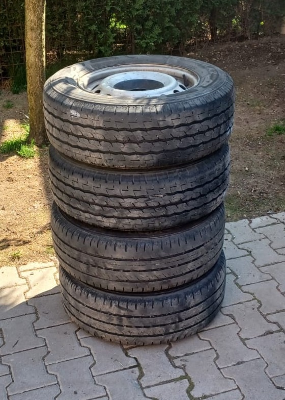 4x letní pneumatiky a disky