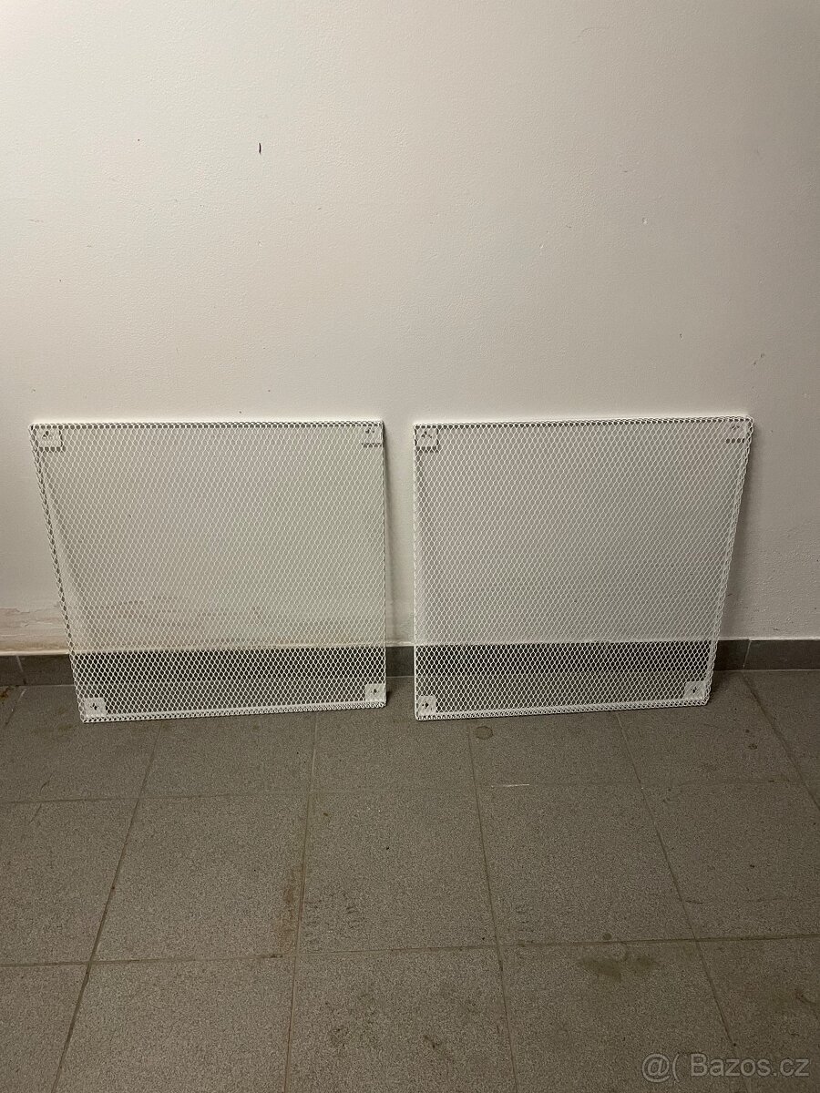 Bílé nástěnky Ikea