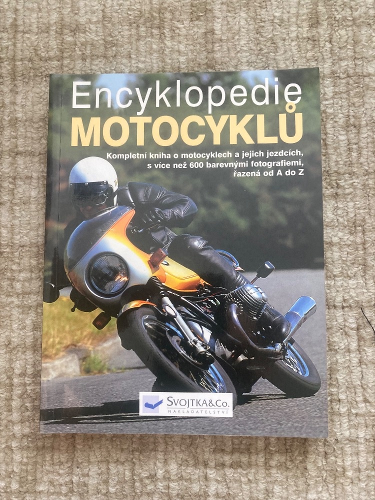 Kniha Encyklopedie motocyklů Svojtka