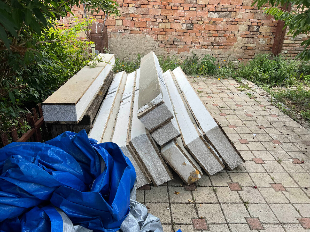 Za odvoz izolační panel
