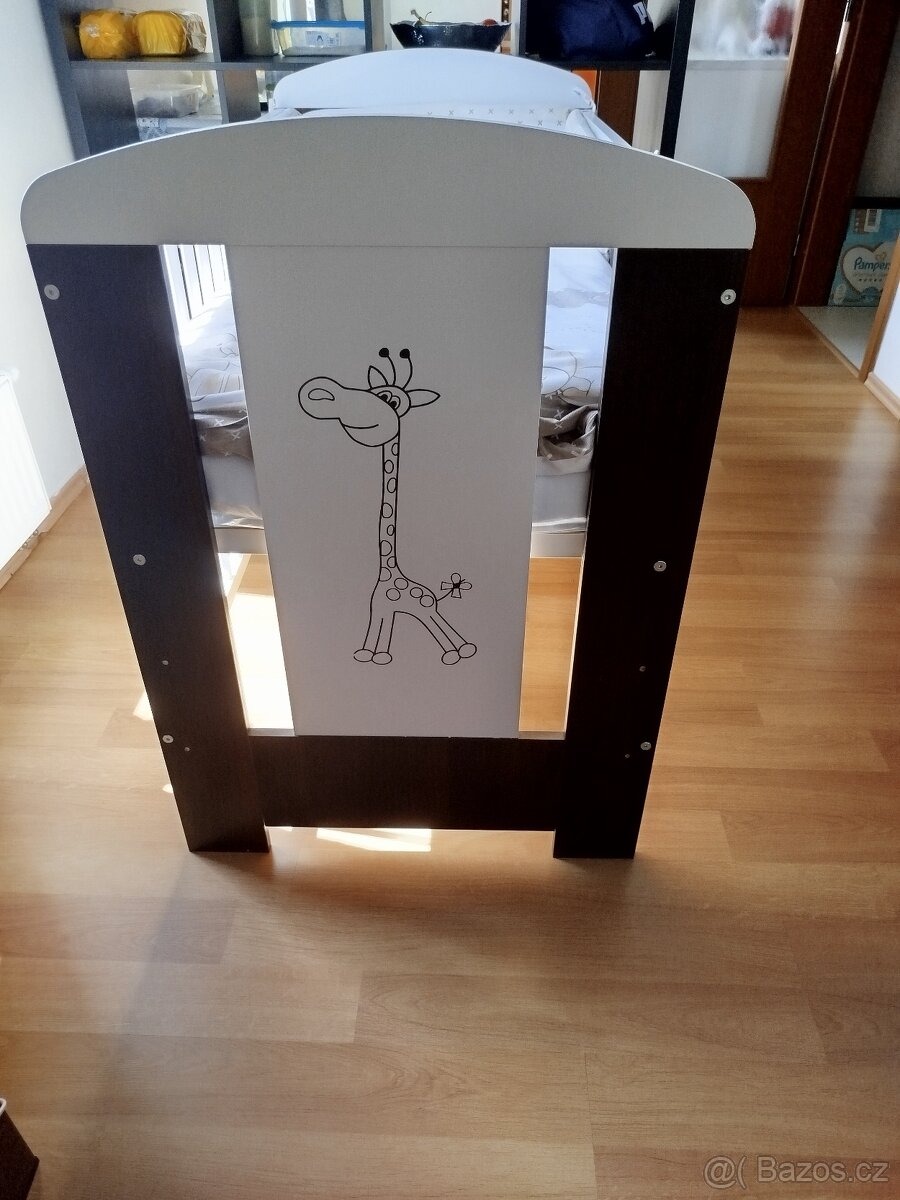 Dětská postýlka Žirafa